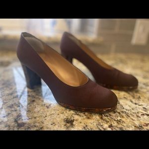 Stuart Weitzman Ladies Heels. Excellent condition Size 8!